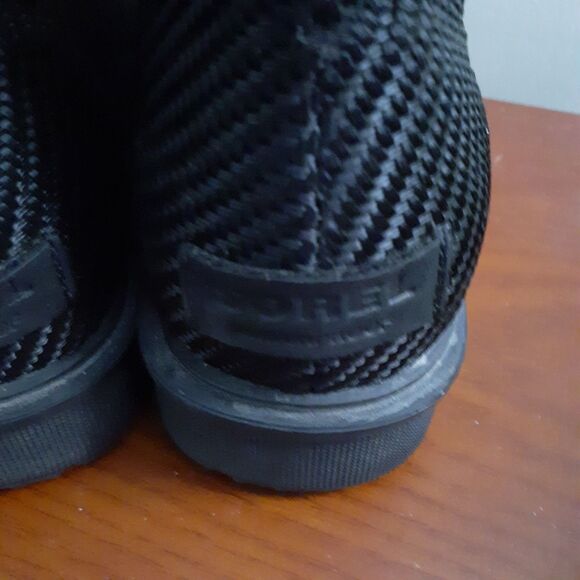 Sorel Boots 7 - Picture 5 of 12